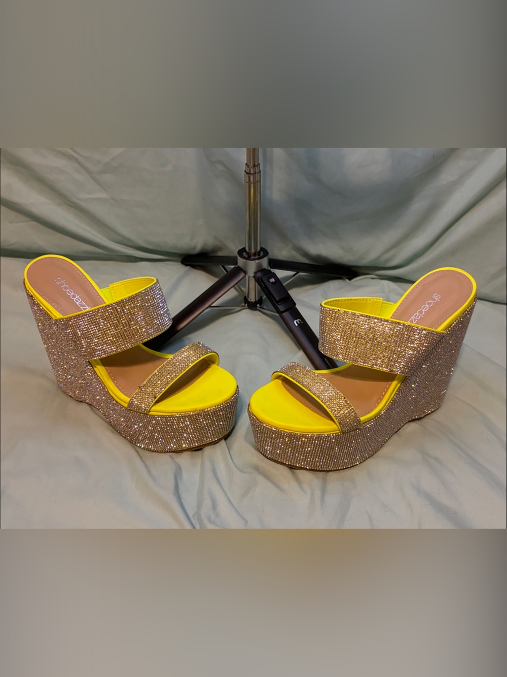 Shoe Dazzle Yellow and Gold Glitter Platform Slide Wedges